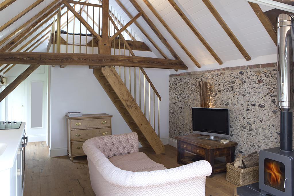 Shepherds Barn West Dean Exterior photo