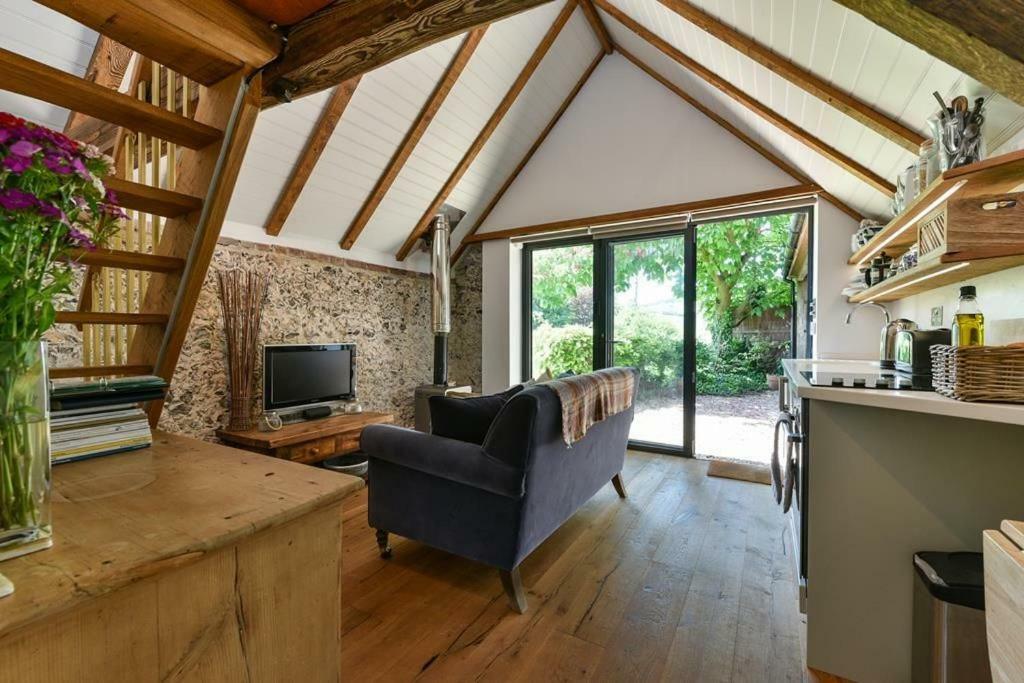 Shepherds Barn West Dean Exterior photo